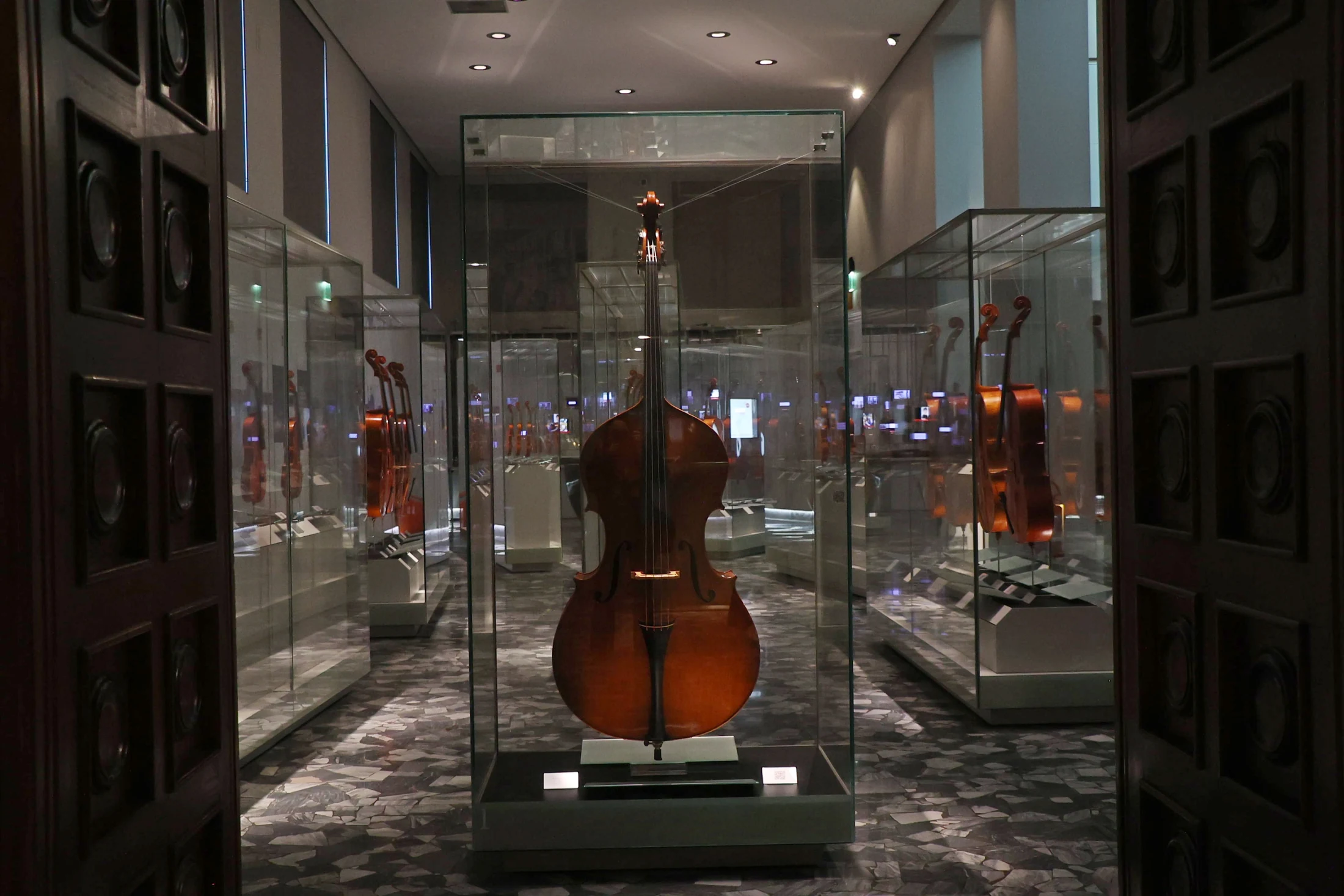 クレモナのバイオリン博物館の展示室