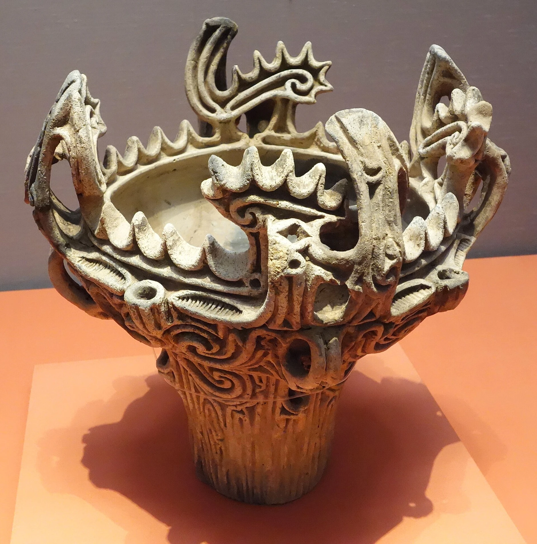 縄文時代の火焔型土器