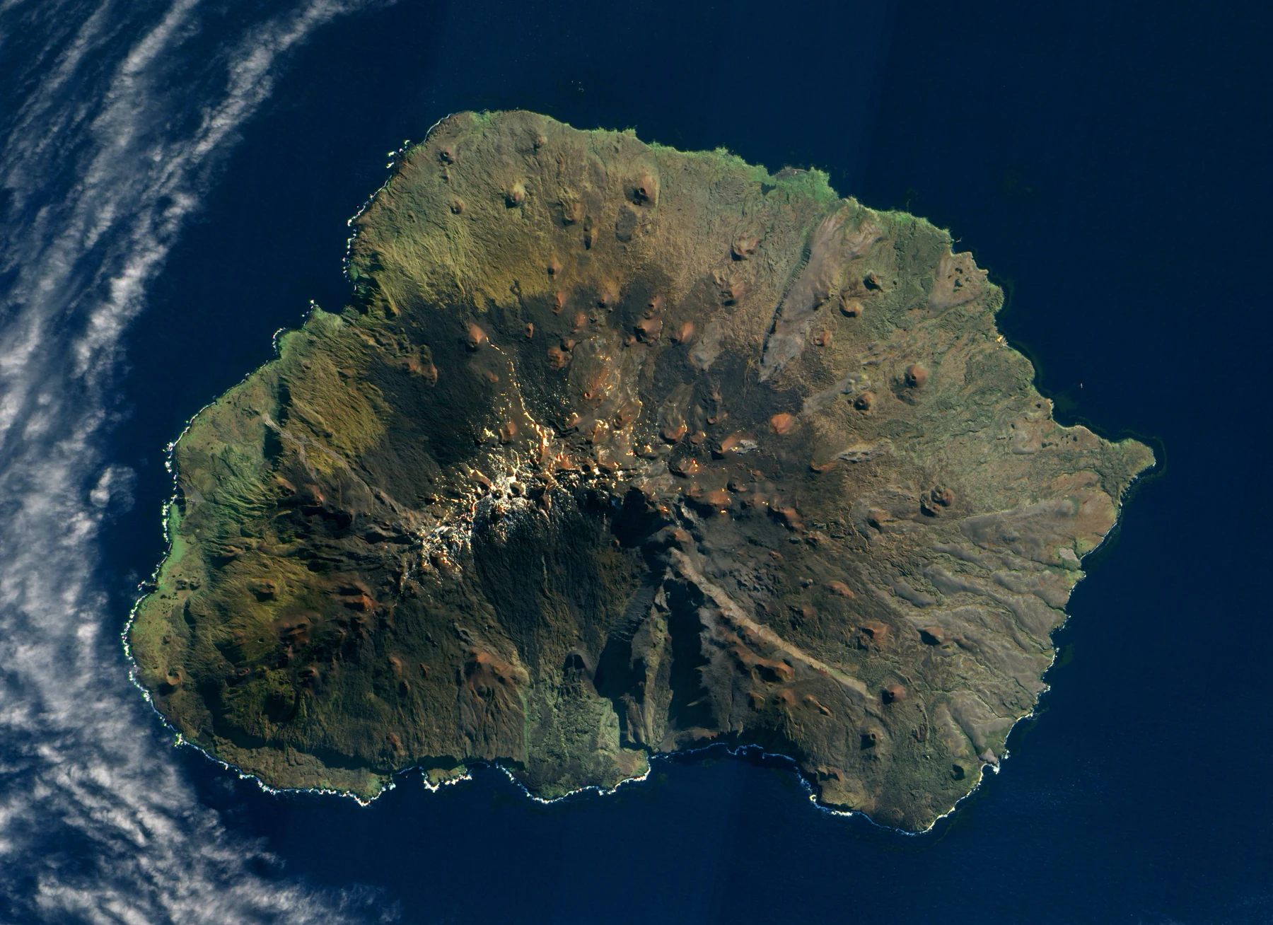 NASA EO-1が撮影したマリオン島の火山性地形