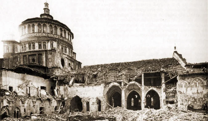 1943年の爆撃後に残ったサンタ・マリア・デッレ・グラツィエの壁