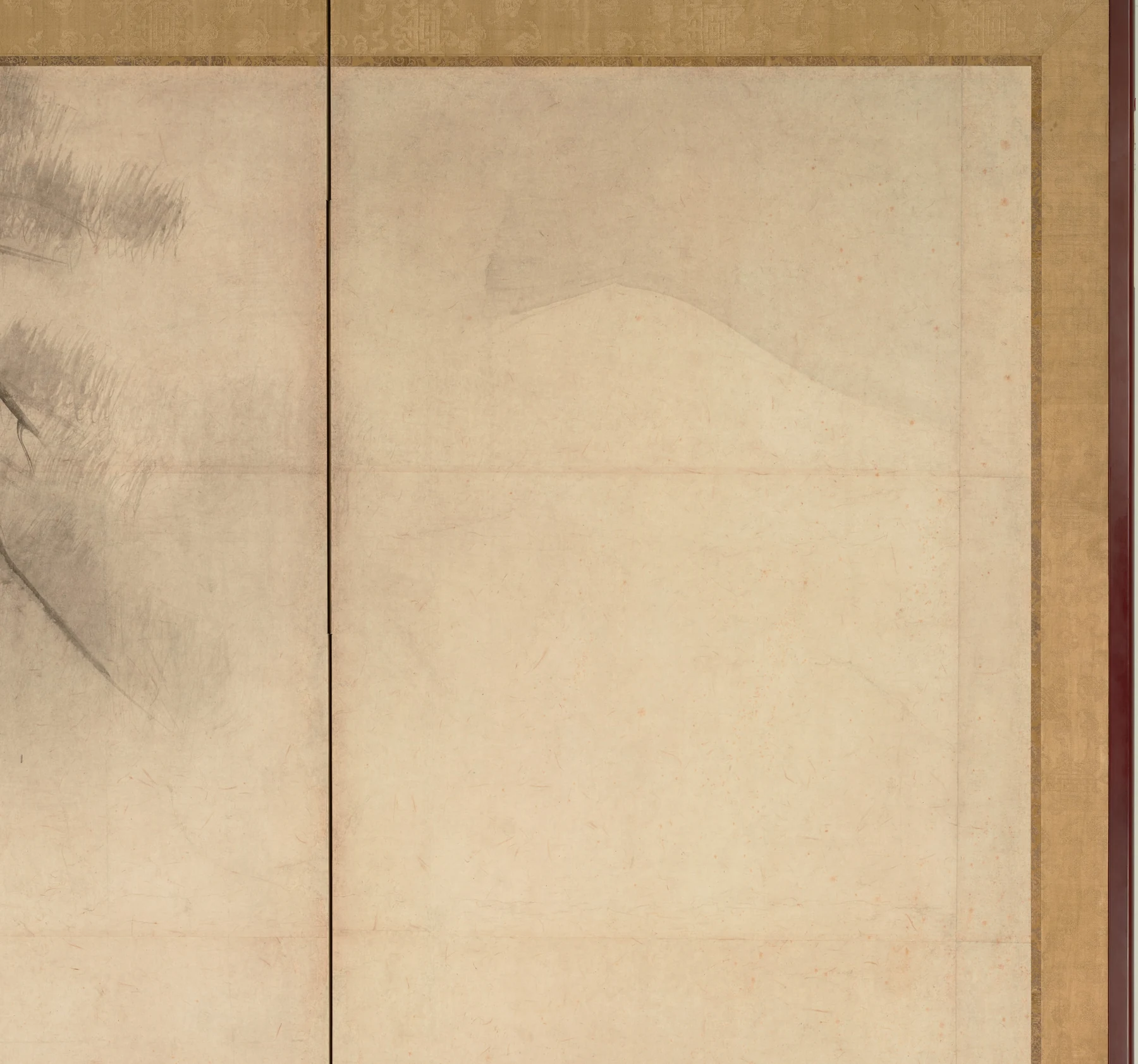 松林図屛風左隻右上に薄く描かれた雪山の拡大